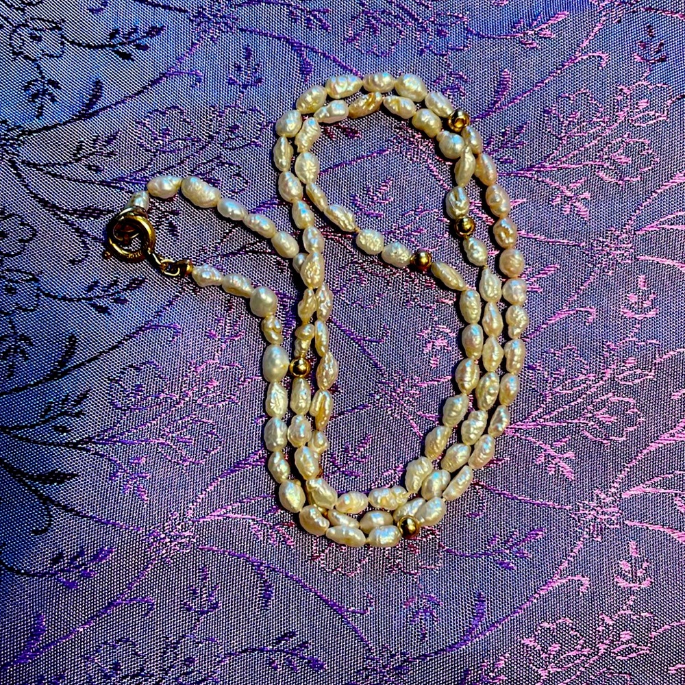 Freshwater pearl necklace 17”